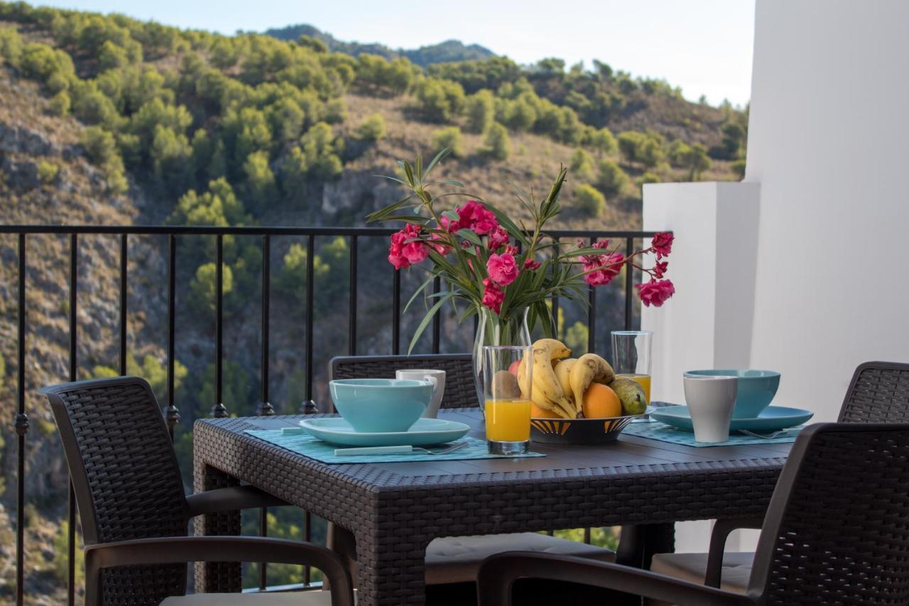 Quiet House In Village Center With Mountains Views Frigiliana Εξωτερικό φωτογραφία