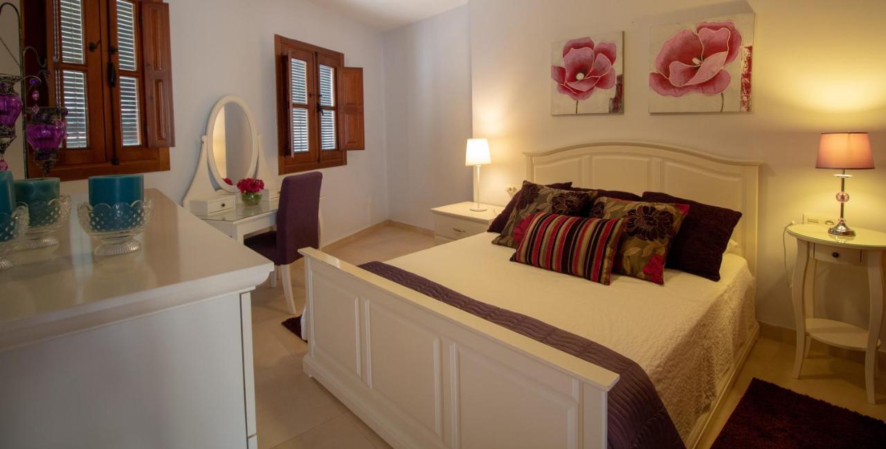 Quiet House In Village Center With Mountains Views Frigiliana Εξωτερικό φωτογραφία