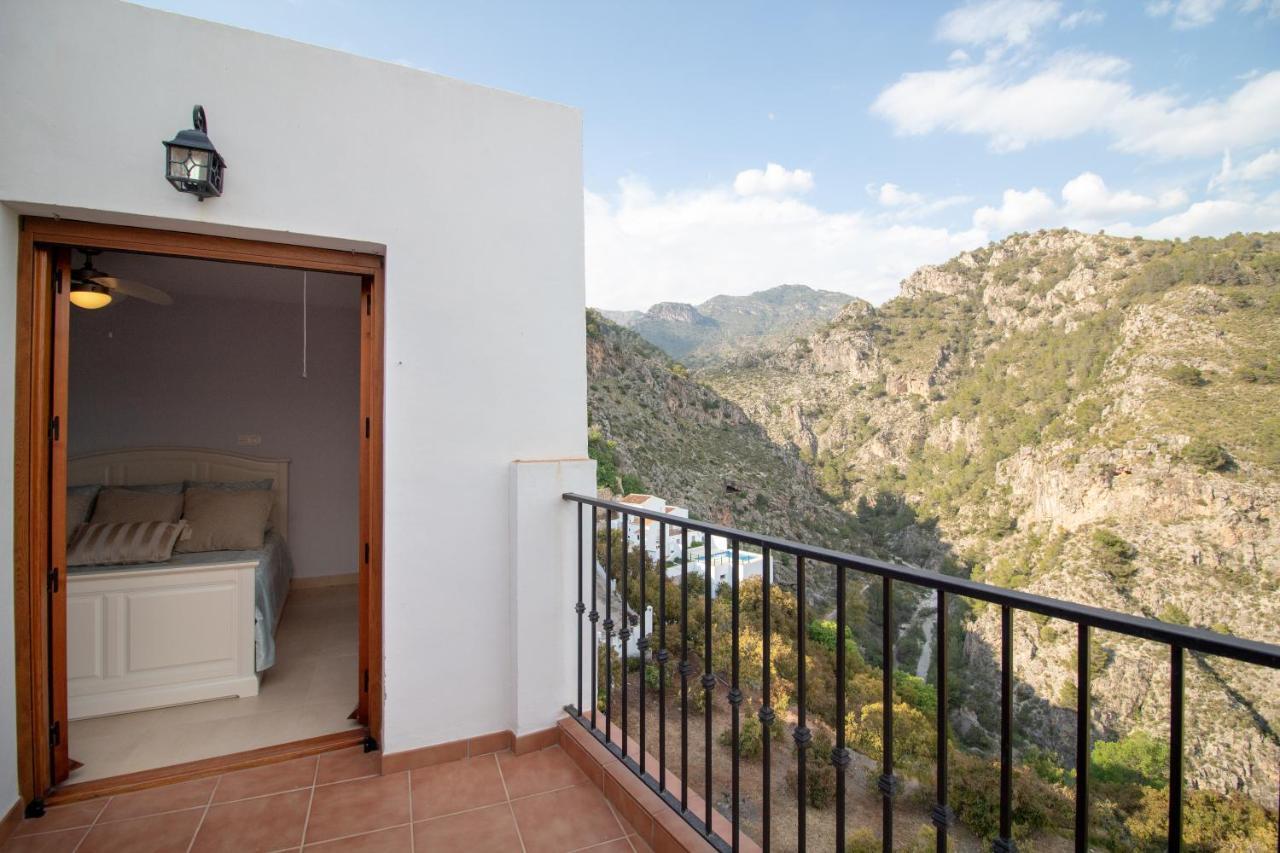 Quiet House In Village Center With Mountains Views Frigiliana Εξωτερικό φωτογραφία